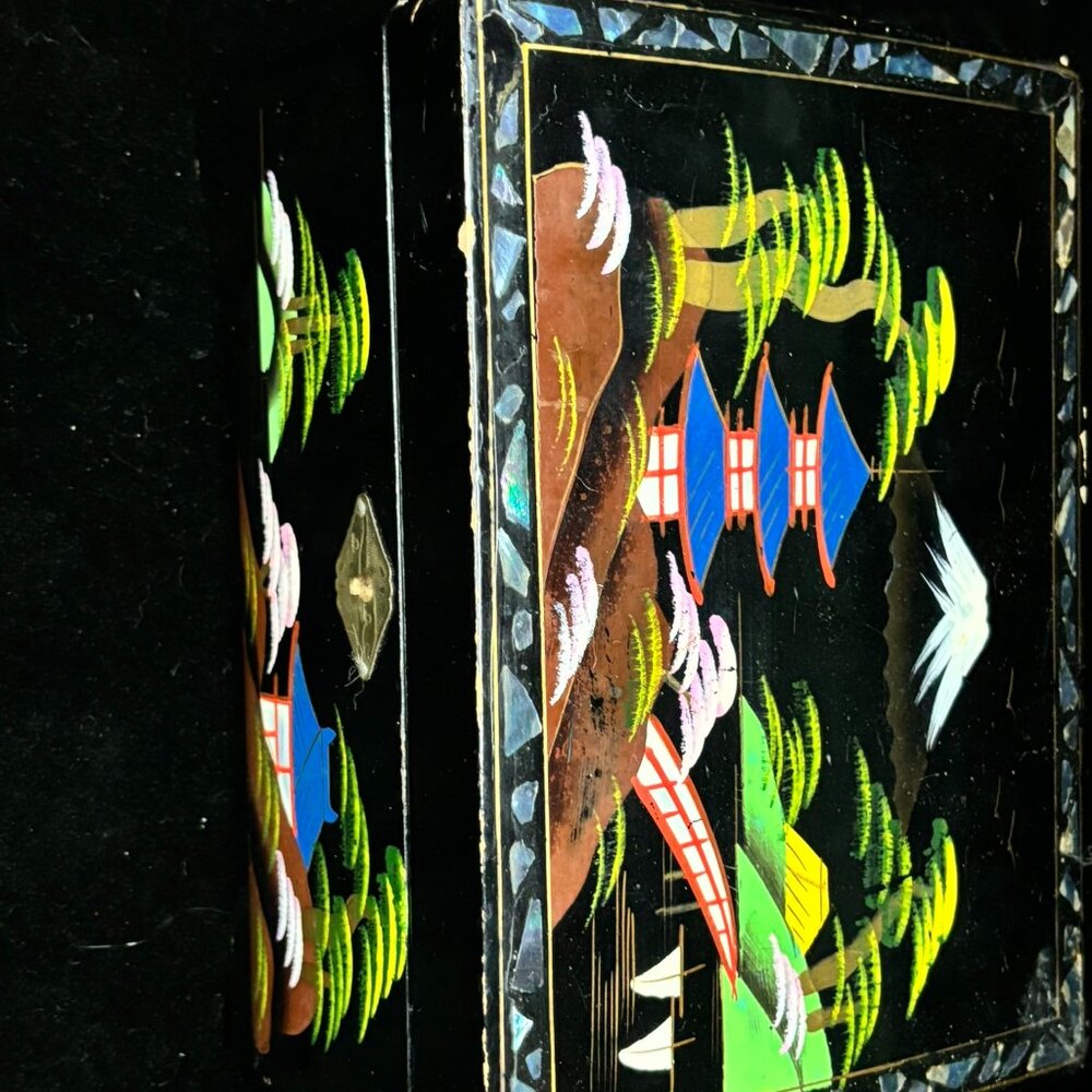 Antique 1930's hand Painted Japanese Music/ Jewelry Box W/ Abalone Shell Trim
